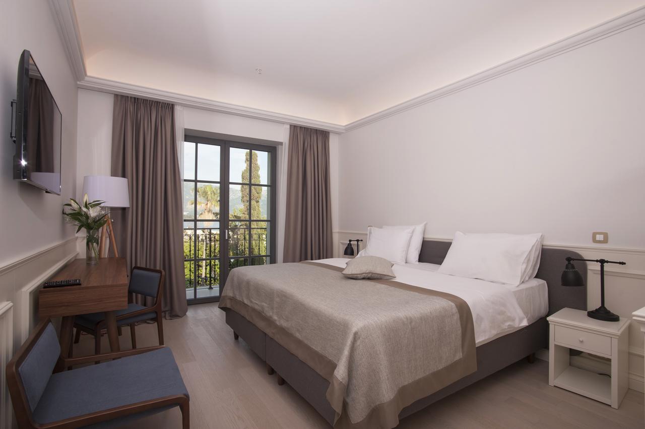 Hotel Majestic Budva Phòng bức ảnh
